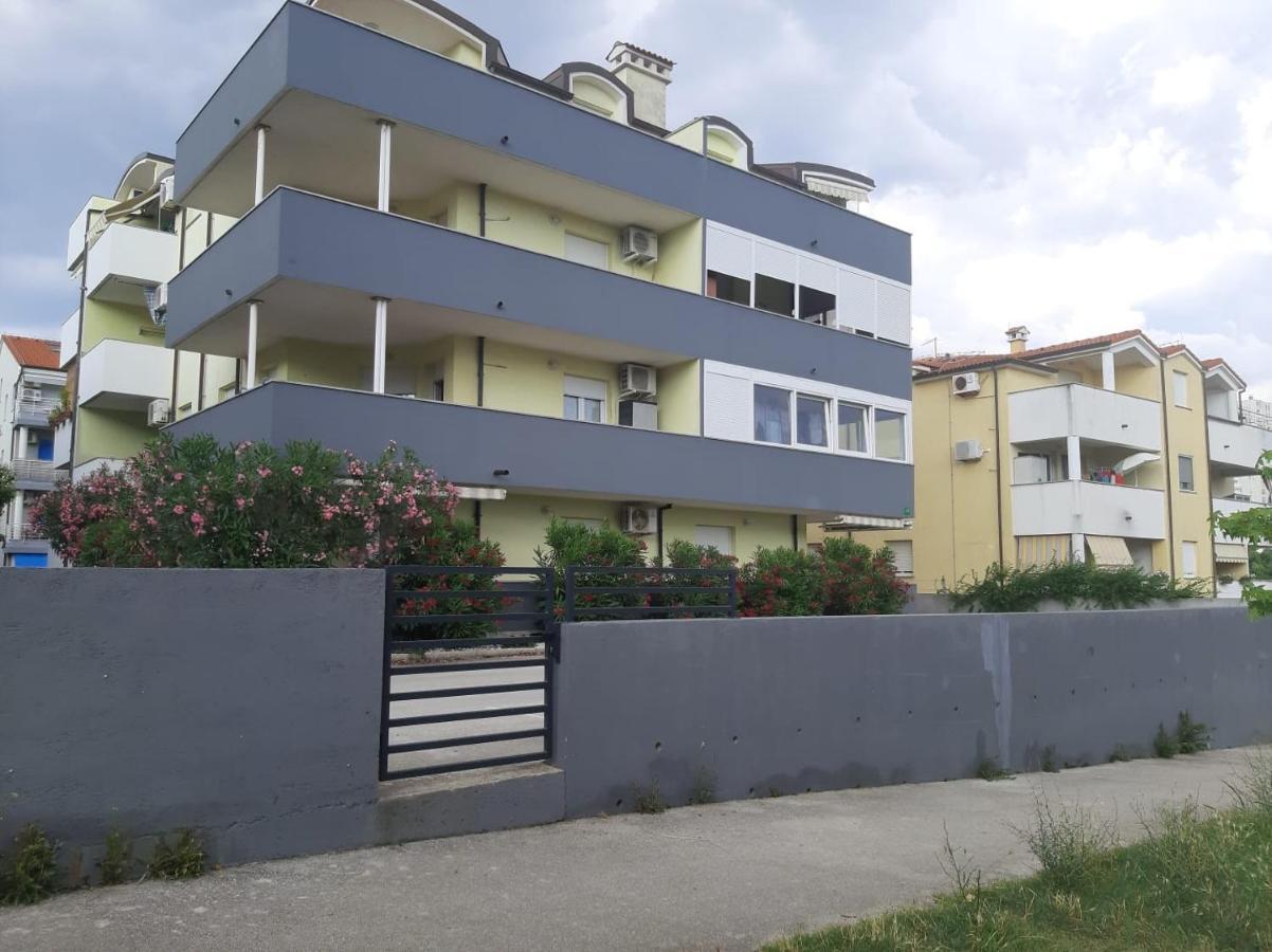 Apartman Sky Pula Exterior photo